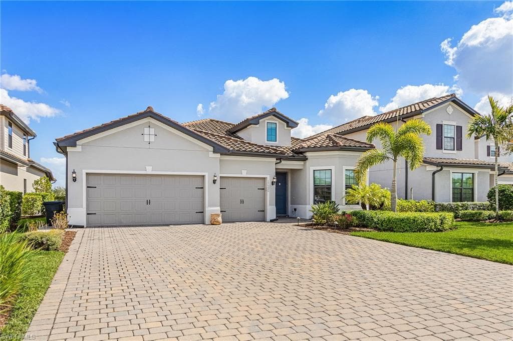 17526 Elkgrove Ln, Estero, photo 3
