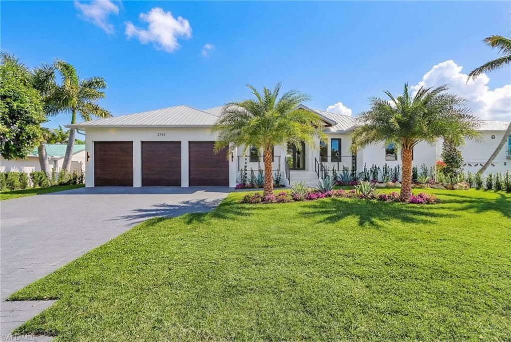 2393 Longboat Dr, Naples, photo 3