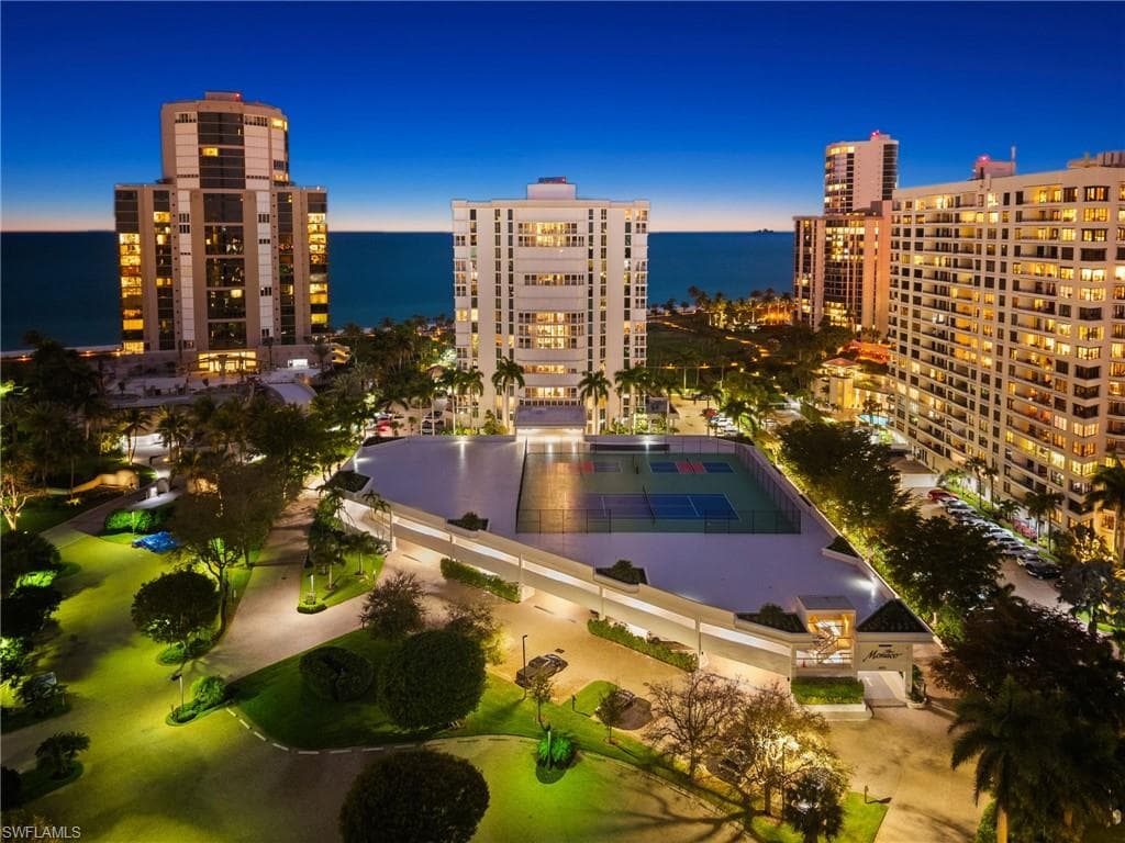 4401 Gulf Shore Blvd #d806, Naples