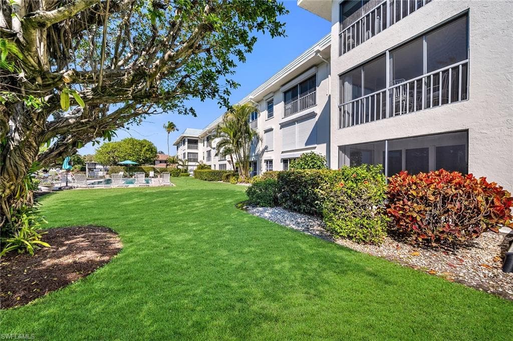 3055 Riviera Dr #102, Naples, photo 2