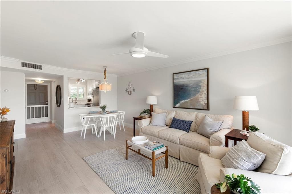 300 Forest Lakes Blvd #112, Naples