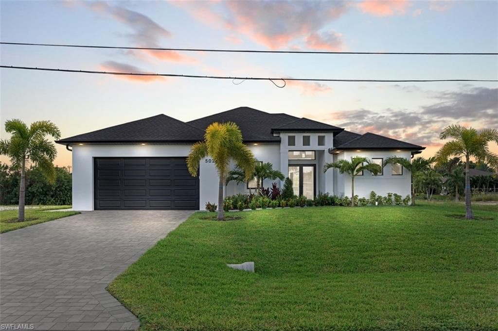 502 5th Pl, Cape Coral
