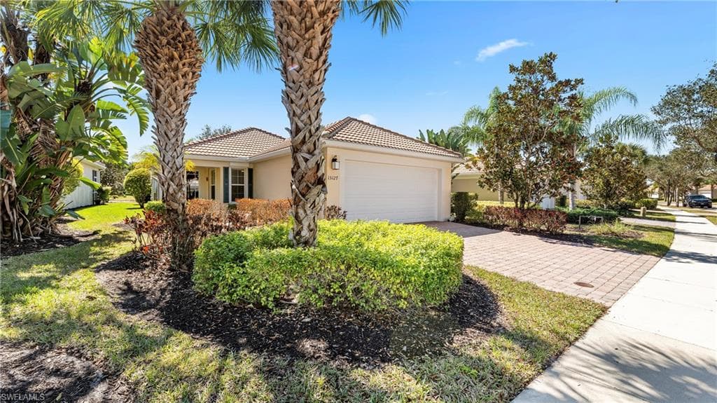 15127 Reef Ln, Bonita Springs