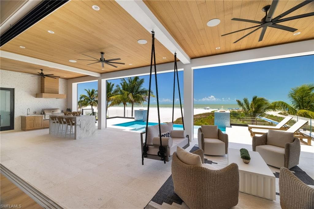 6100 Court St, Fort Myers Beach, photo 2