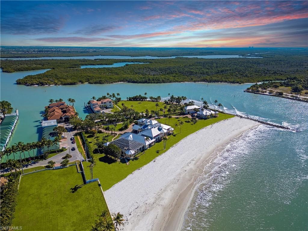 100 & 104 Bay Rd, Naples, photo 3