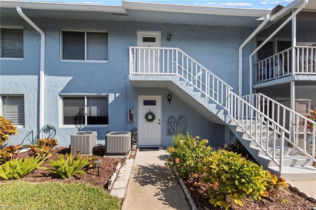 256 Palm Dr #1, Naples