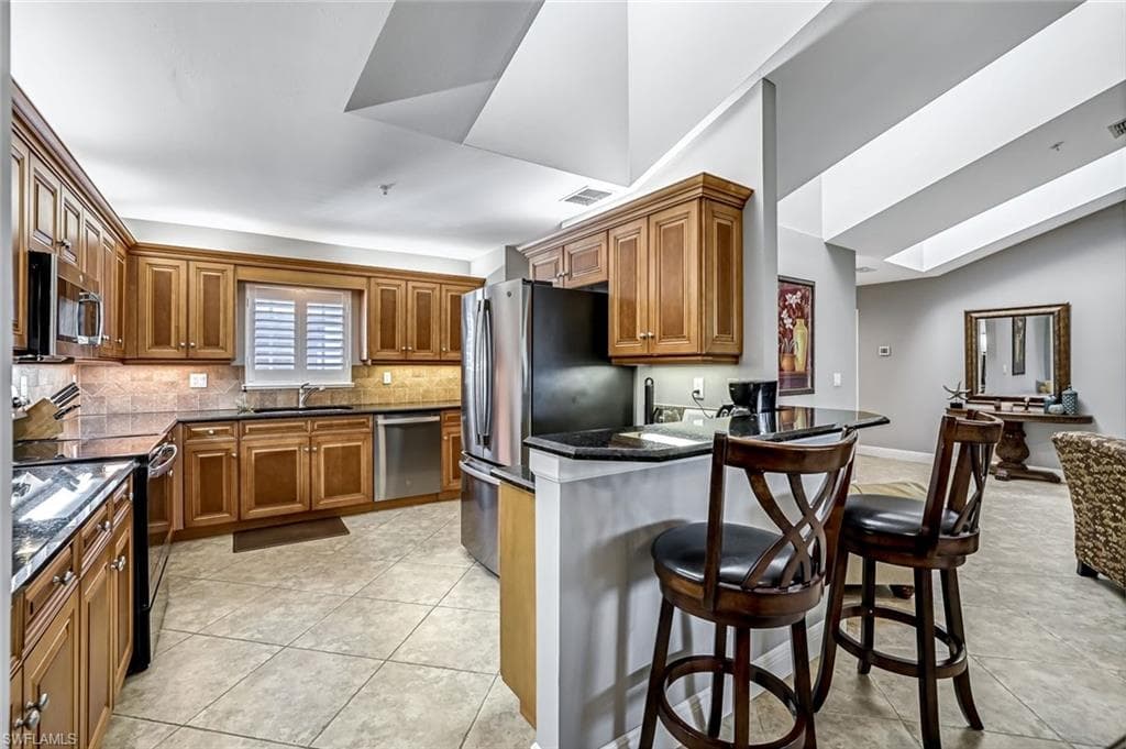 760 Waterford Dr #303, Naples, photo 3