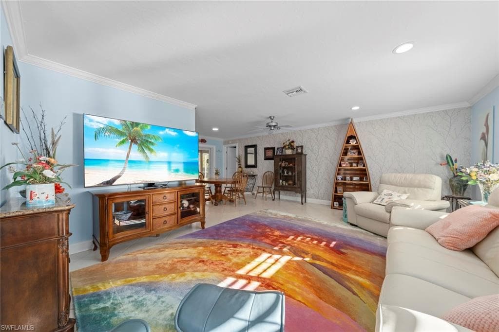 1056 Yachtsman Dr, Sanibel, photo 3