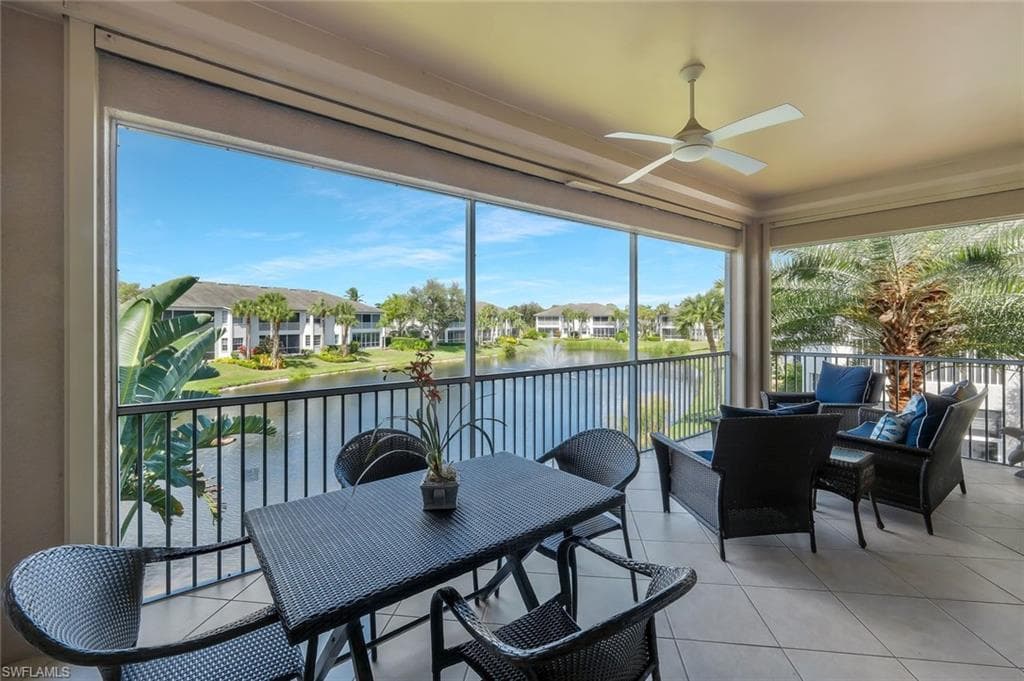 5095 Yacht Harbor Dr #203, Naples, photo 3