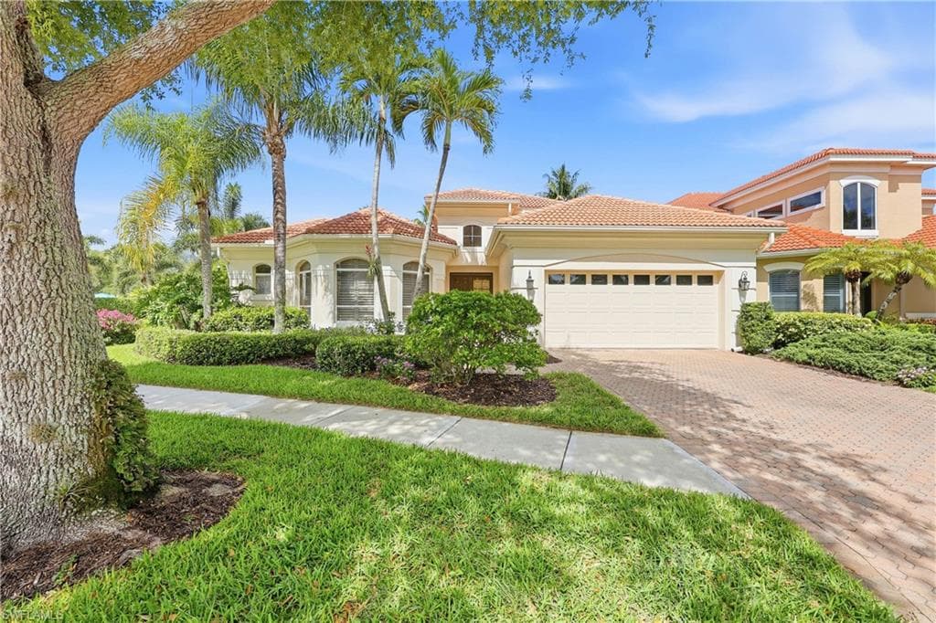 9227 Troon Lakes Dr, Naples, photo 2