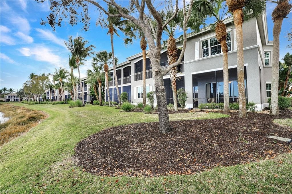 9234 Tesoro Ln #101, Naples, photo 3
