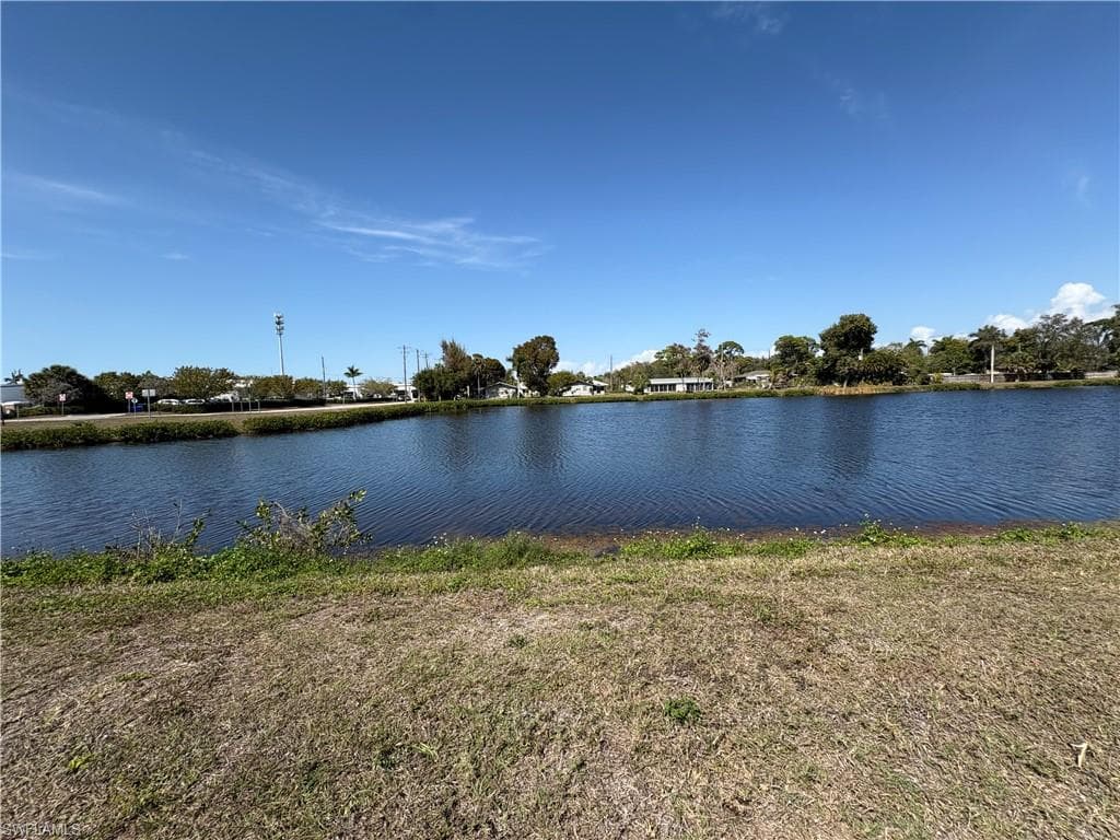 2500 Lee St, Naples, photo 3