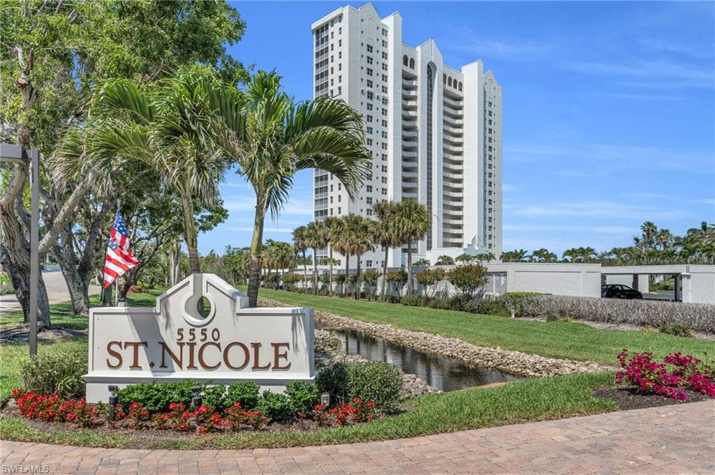 5550 Heron Point Dr #304, Naples