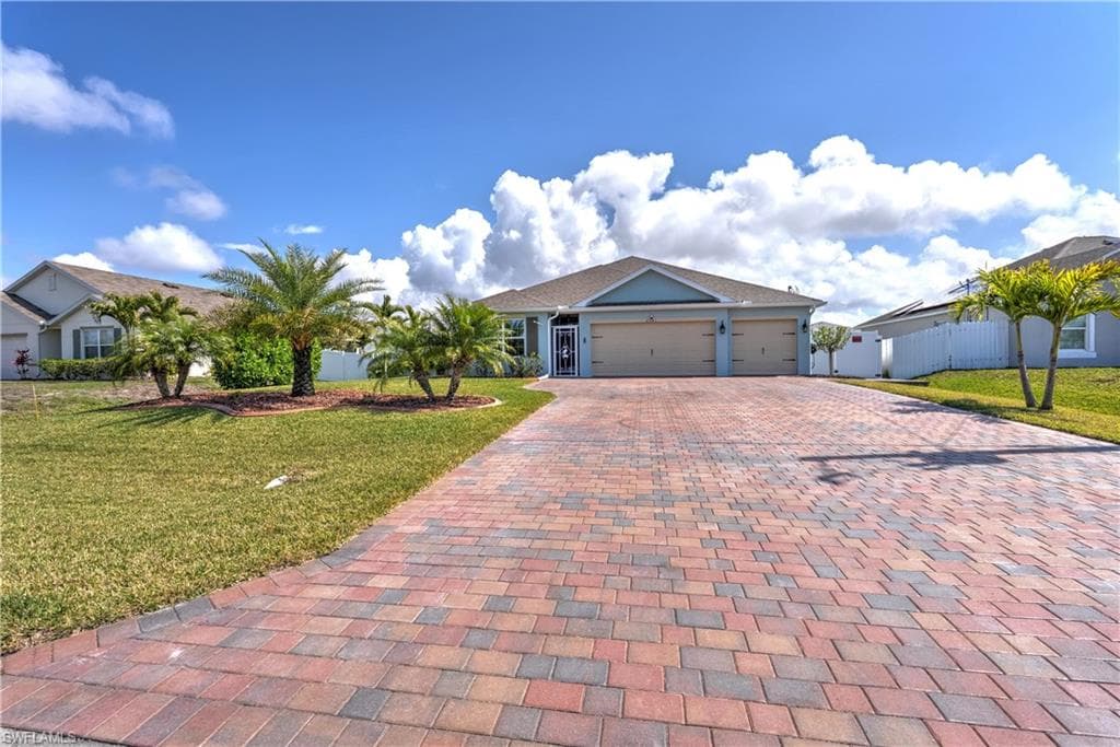 2501 20th Pl, Cape Coral, photo 3