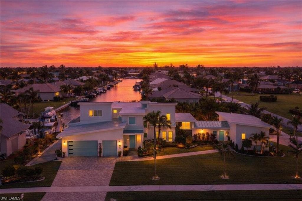 255 Columbus Way, Marco Island, photo 2