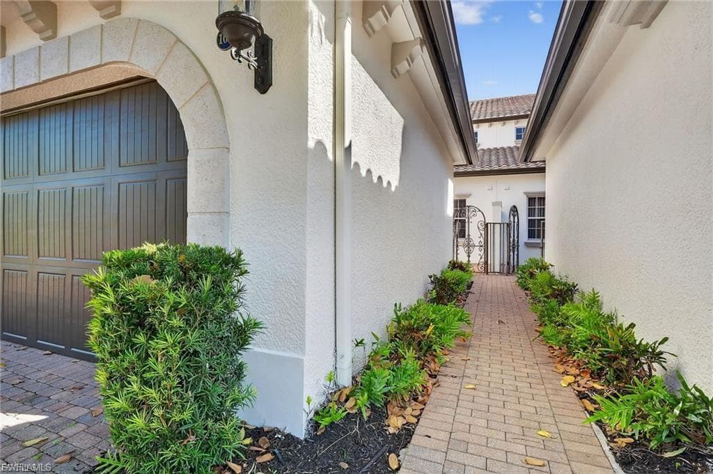 3735 Montreux Ln #bldg 4-102, Naples, photo 2