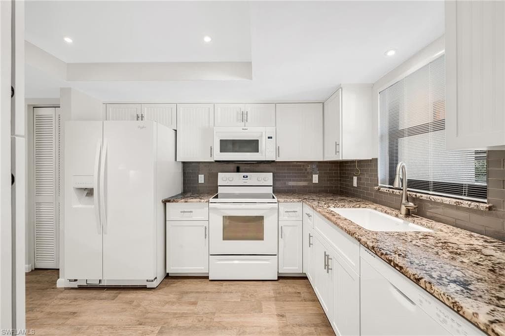 4955 Pepper Cir #b106, Naples