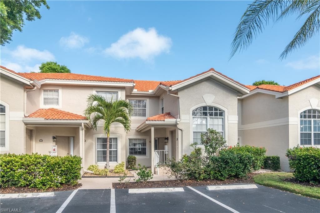 2585 Old Groves Rd #l102, Naples