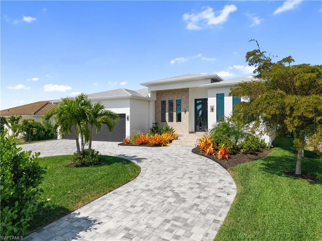 1021 Lucerne Ave, Cape Coral, photo 3