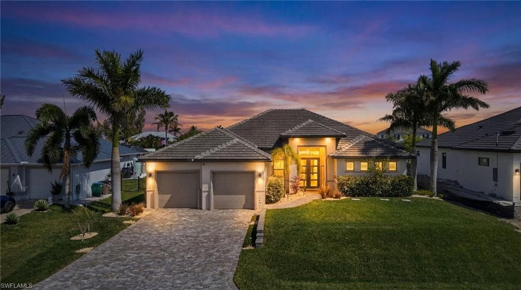 821 38th Ave, Cape Coral