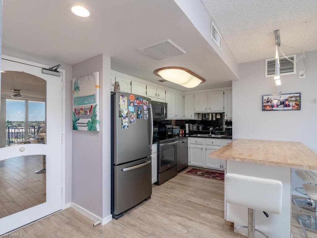 180 Seaview Ct #612, Marco Island, photo 3
