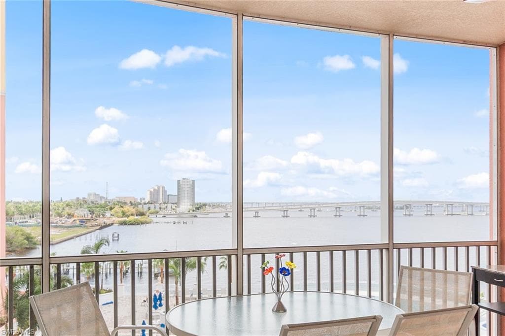 2745 1st St #603, Fort Myers