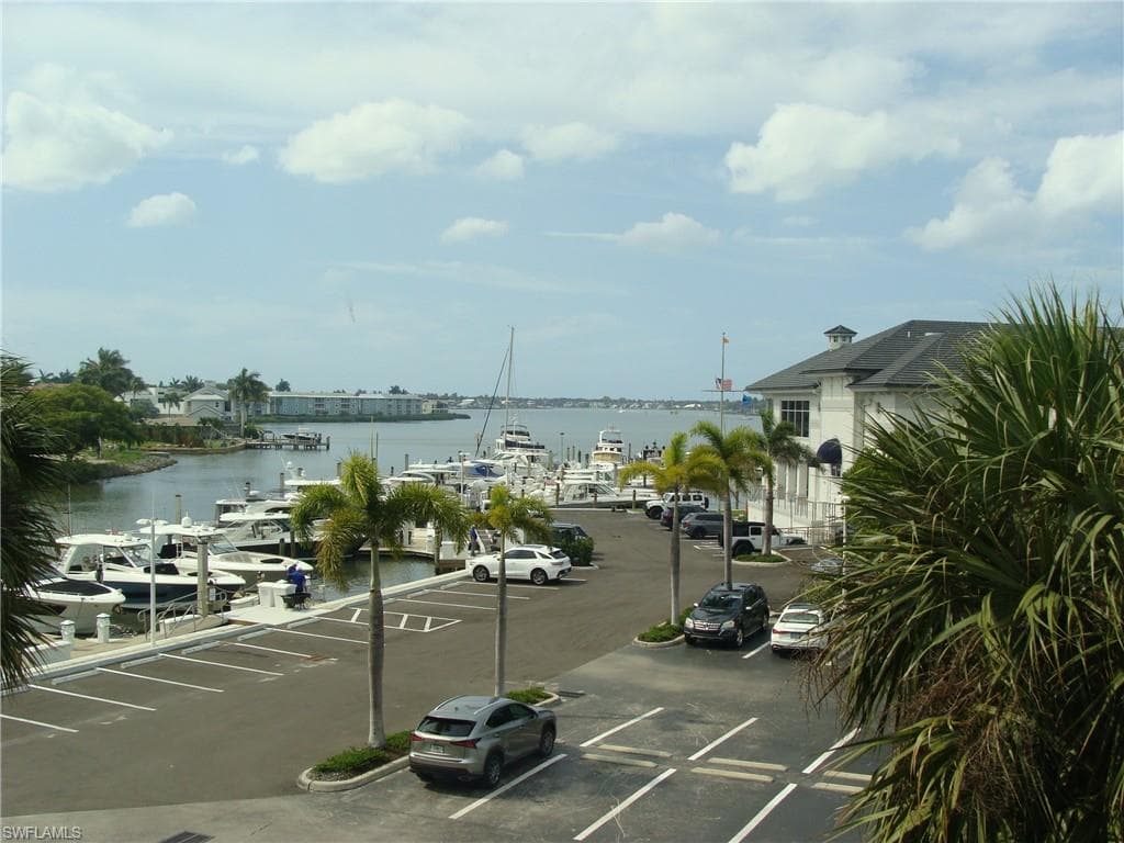 807 River Point Dr #201d, Naples, photo 2
