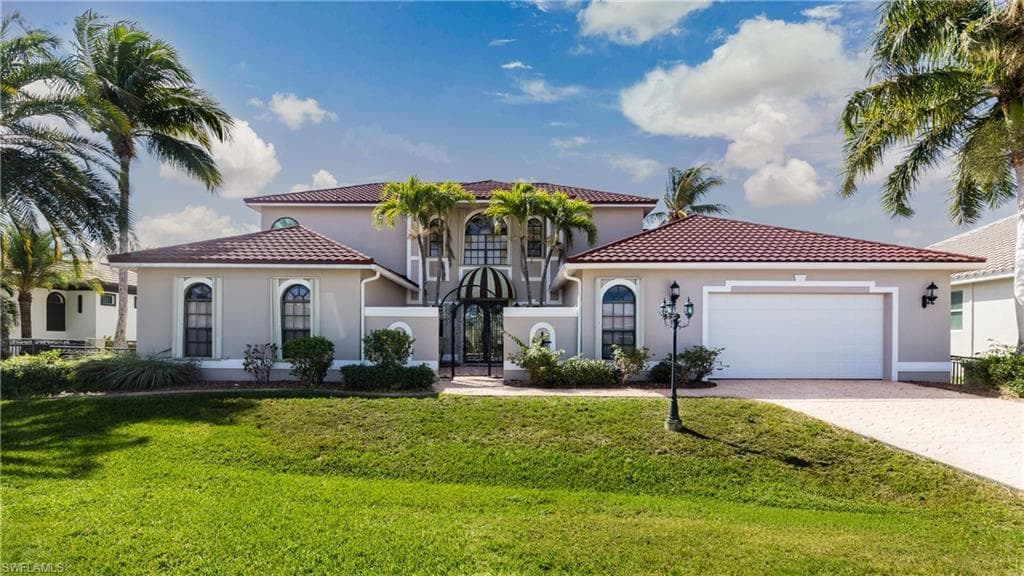 2374 Coral Point Dr, Cape Coral, photo 3
