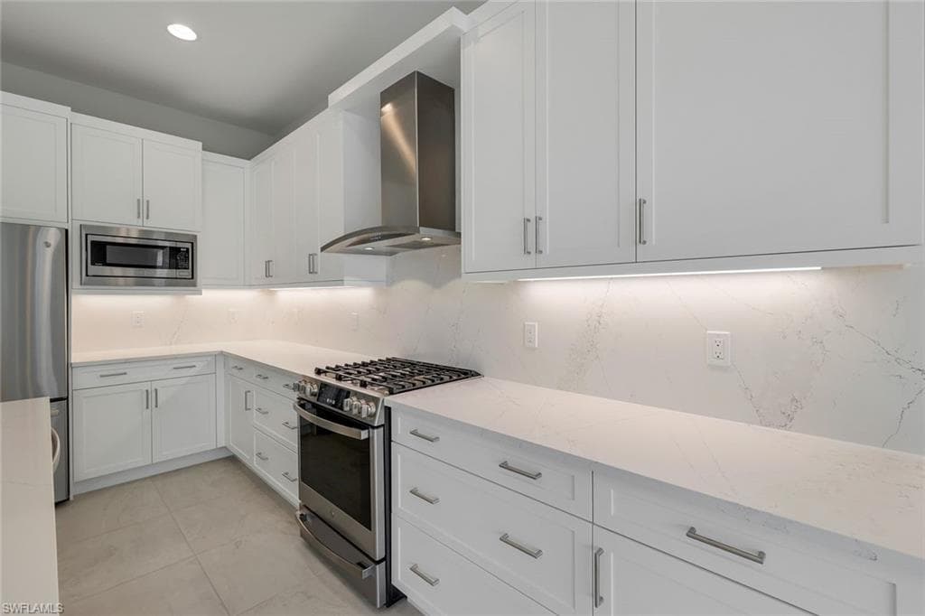 2741 Durham Cir, Naples, photo 2