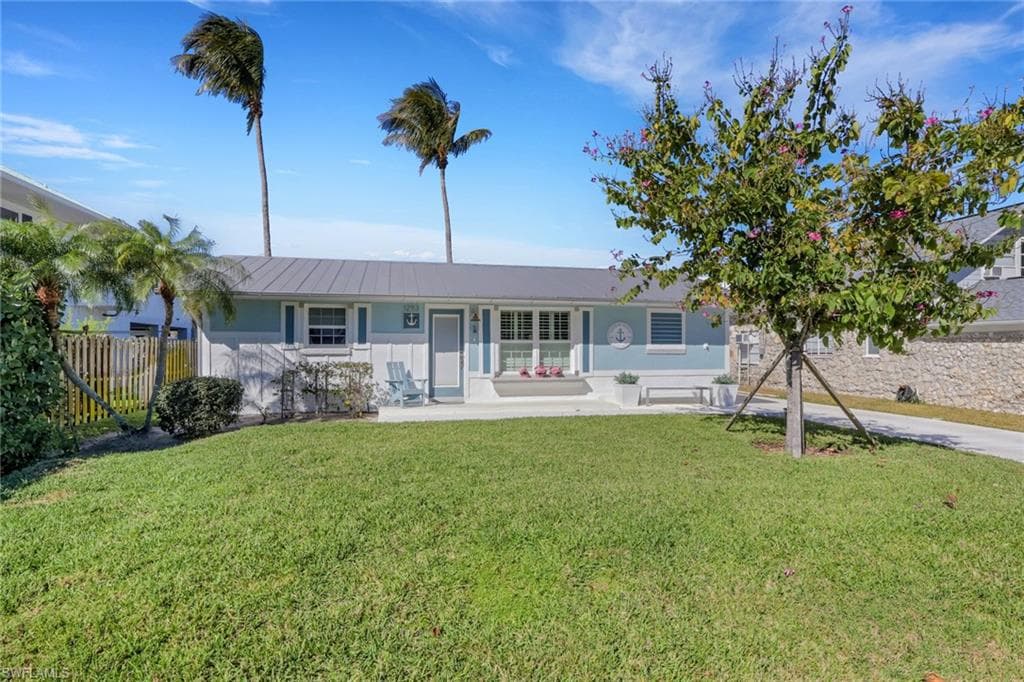 1293 Rainbow Ct, Naples