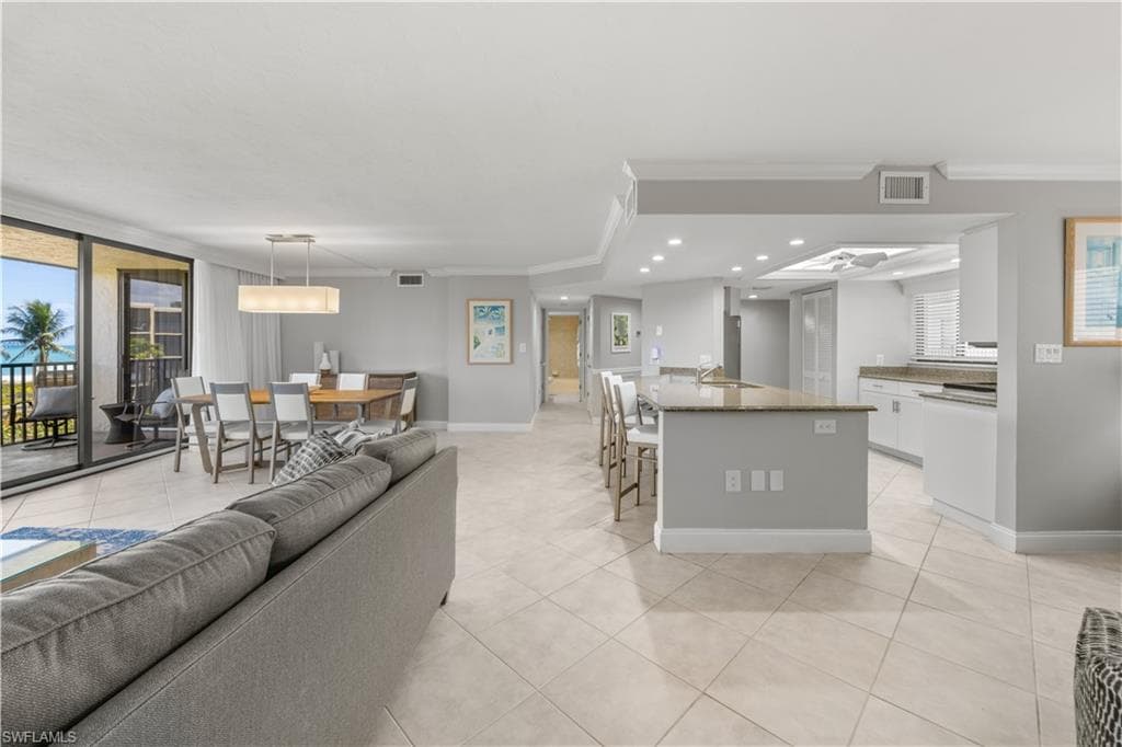 1401 Middle Gulf Dr #305r, Sanibel, photo 3