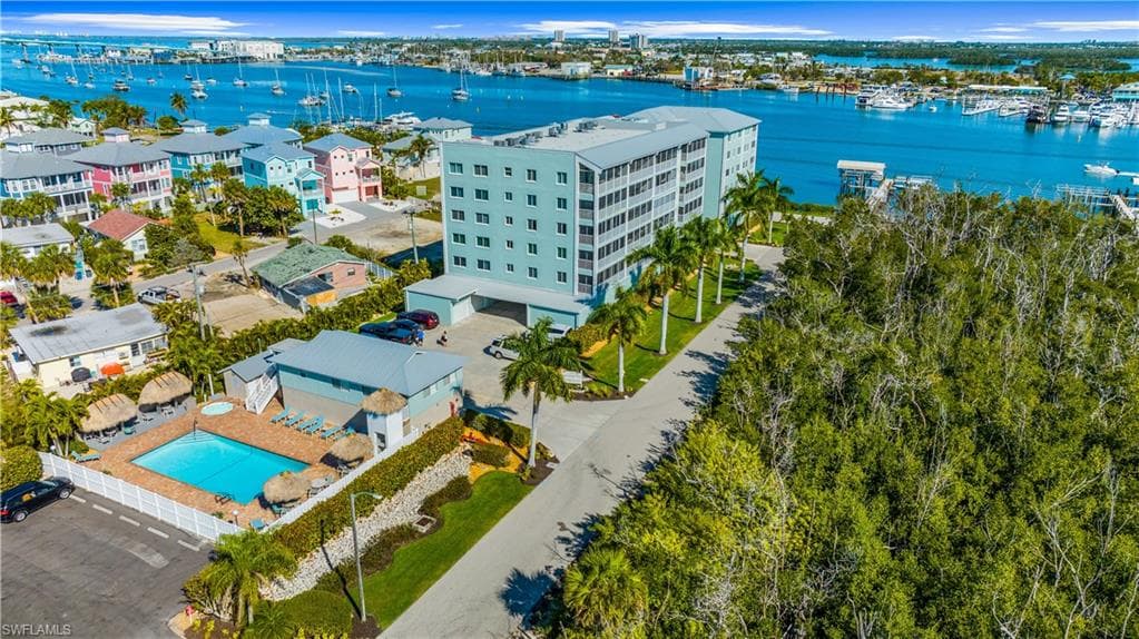 345 Mango St #406, Fort Myers Beach