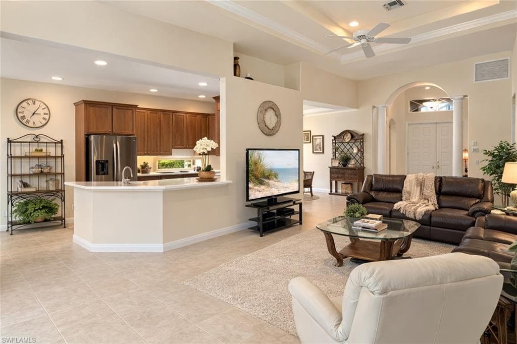 4832 Cerromar Dr, Naples, photo 2