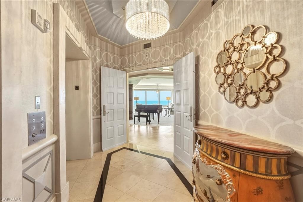 4201 Gulf Shore Blvd #702, Naples, photo 2