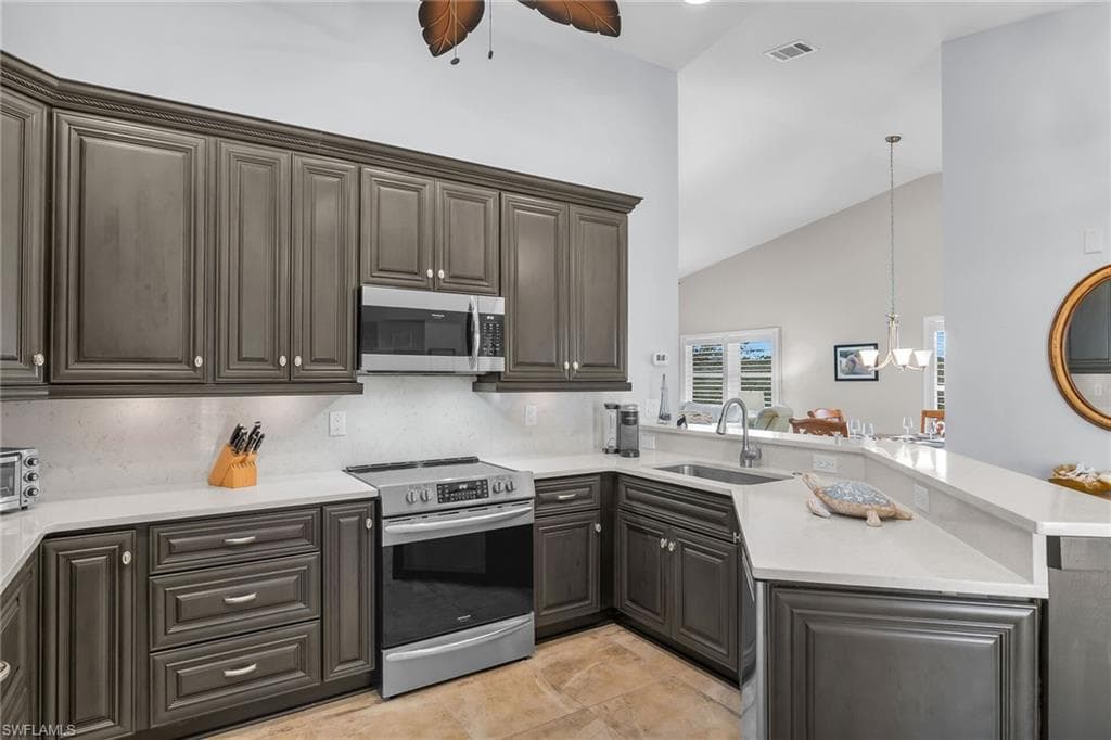 194 Newport Dr #908, Naples, photo 3