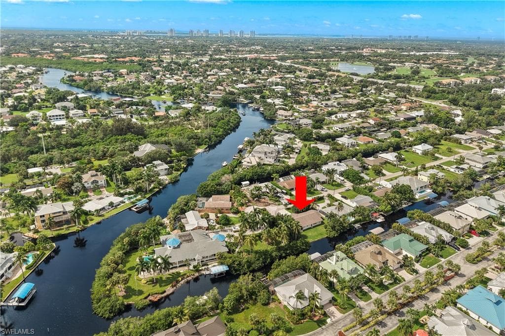 27255 Belle Rio Dr, Bonita Springs, photo 2