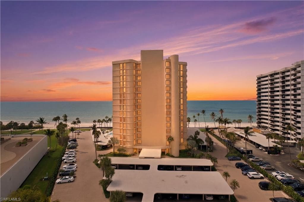 4001 Gulf Shore Blvd #ph8, Naples