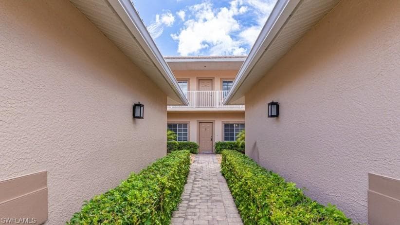 9113 Michael Cir #9, Naples, photo 2
