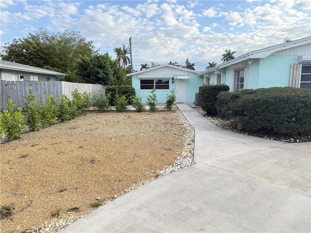 1534 Ricardo Ave, Fort Myers, photo 3