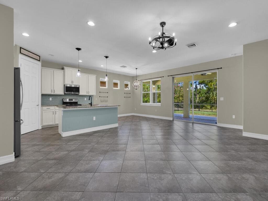 4211 Dutchess Park Rd, Fort Myers, photo 2