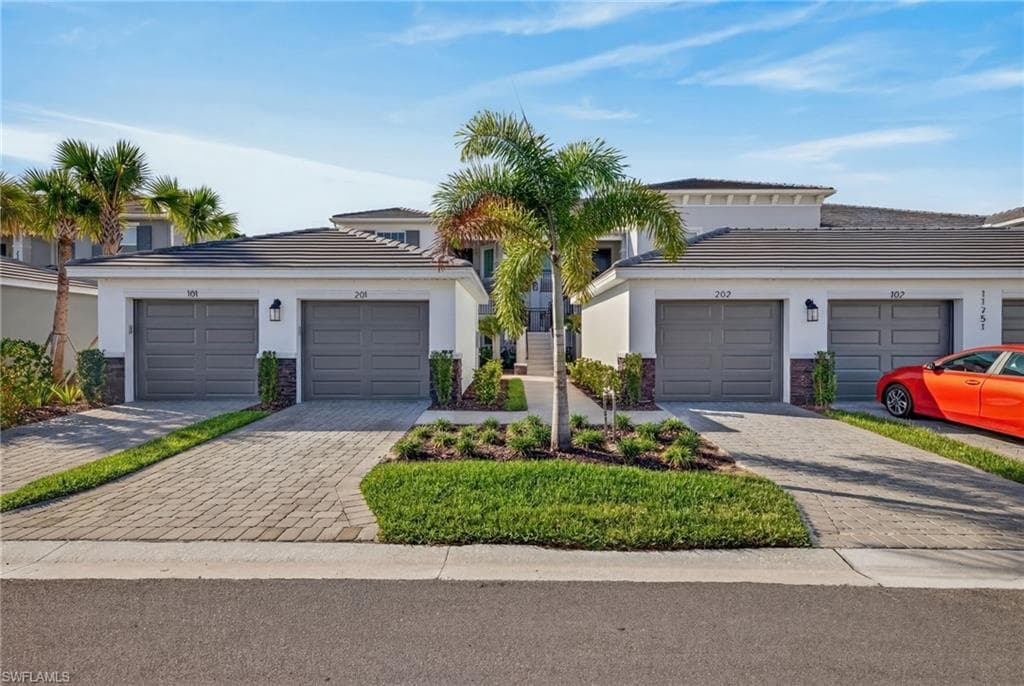 11751 Venetian Lagoon Dr #101, Fort Myers, photo 3