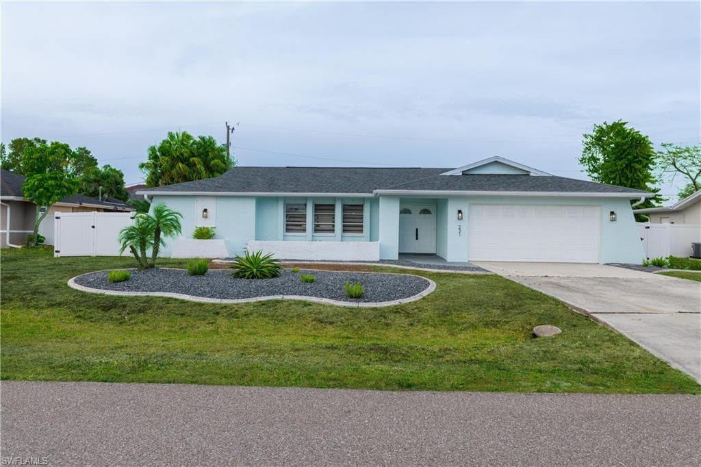 231 45th Ter, Cape Coral