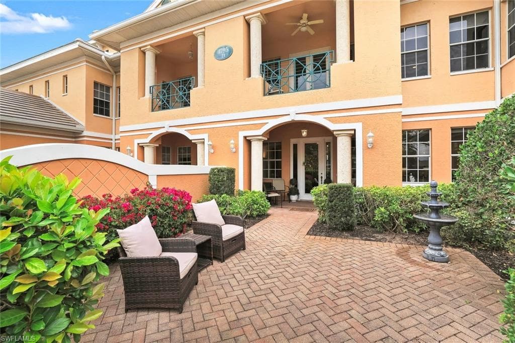 4795 Aston Gardens Way #d102, Naples
