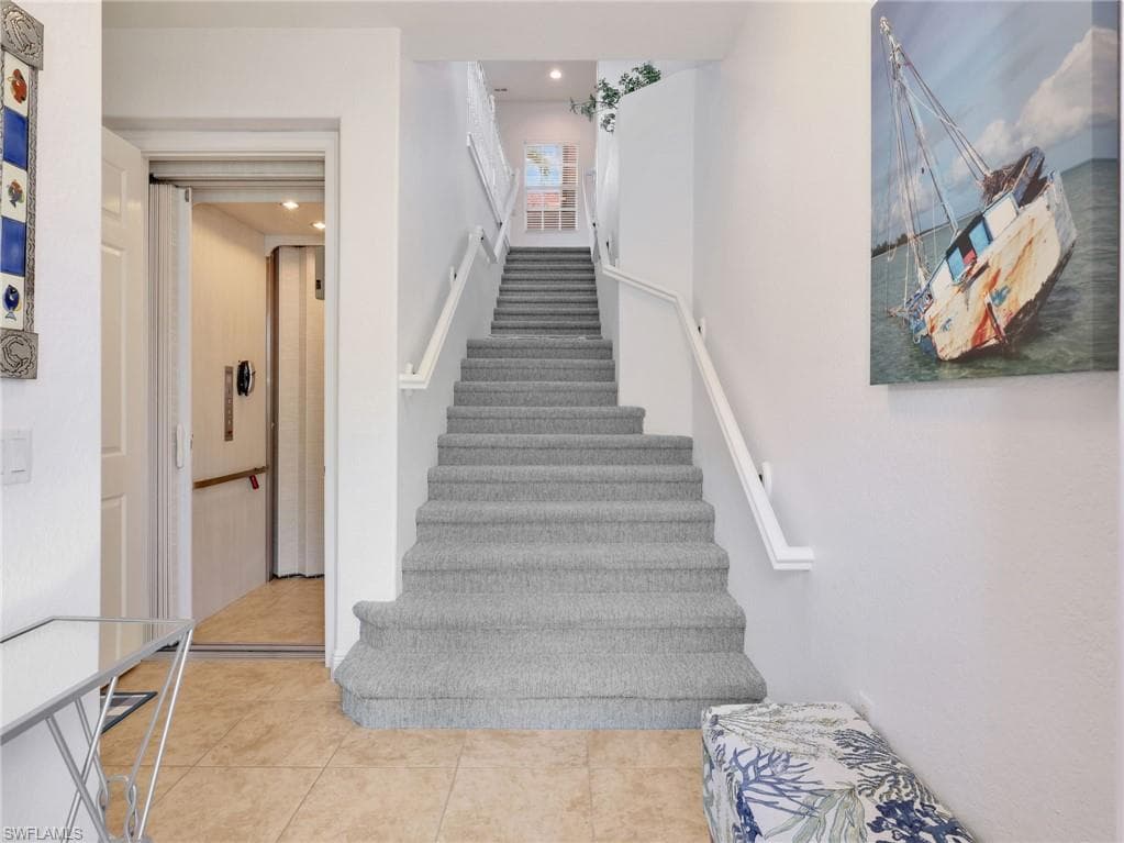 6422 Legacy Cir #704, Naples, photo 2
