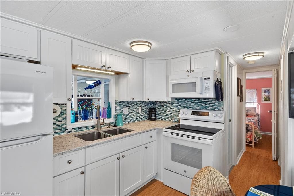 14 Limetree Park Dr, Bonita Springs, photo 3