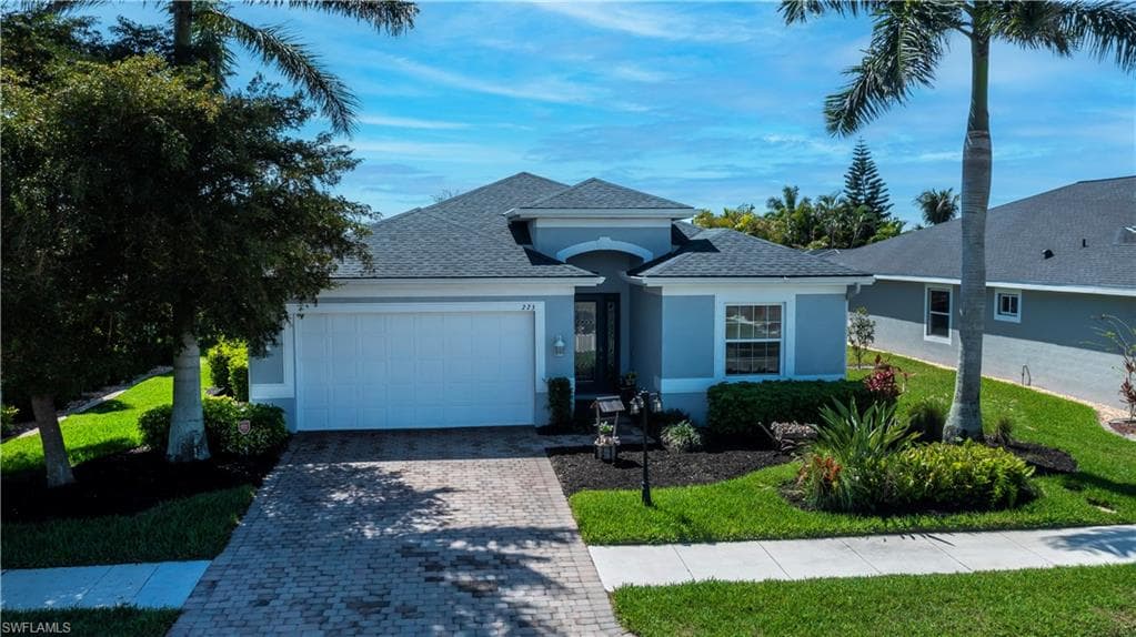 223 Destiny Cir, Cape Coral