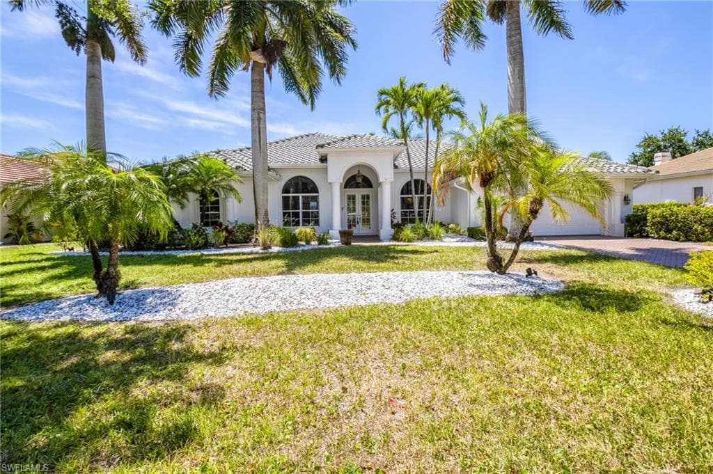 11723 Longshore Way, Naples