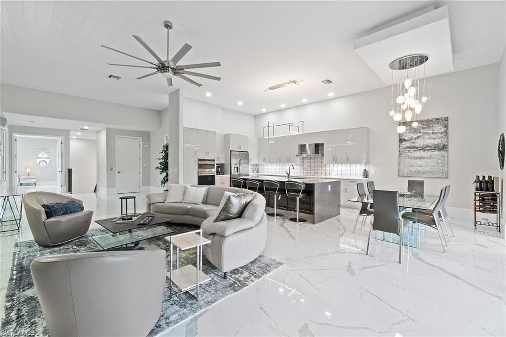 9281 Triana Ter #4, Fort Myers, photo 3
