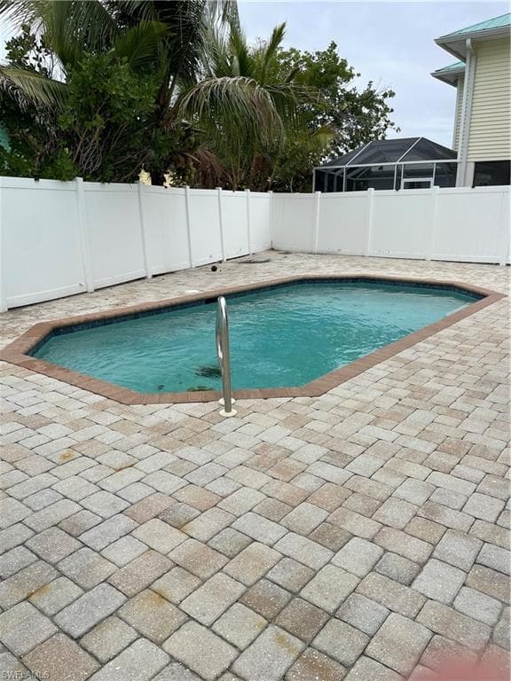 235 Miramar St, Fort Myers Beach, photo 3