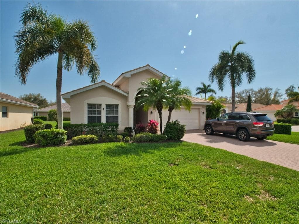 9071 Astonia Way, Estero, photo 2